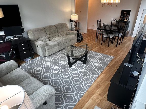 5th image of 440 N Wabash Ave APT 2108