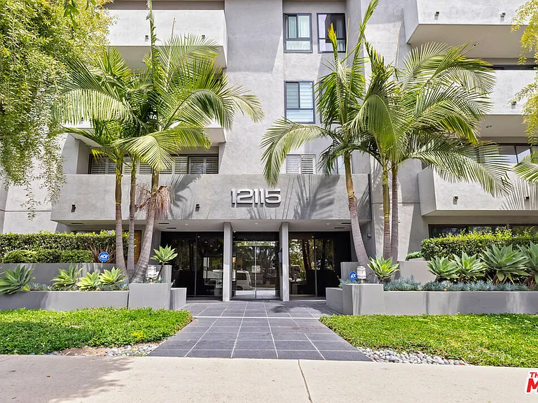 12115 San Vicente Blvd #309 — Photo 1