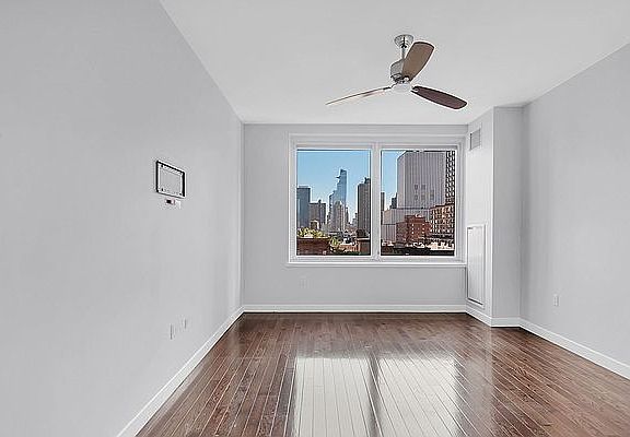5th image of 462 W 58th St #11