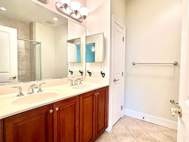 955 Bolling Ave #103 — Photo 18
