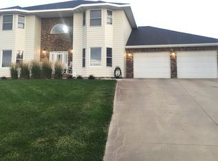 1620 Grandview St, Pierre, SD 57501