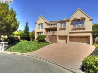 221 Hawk Ct, Alamo, CA