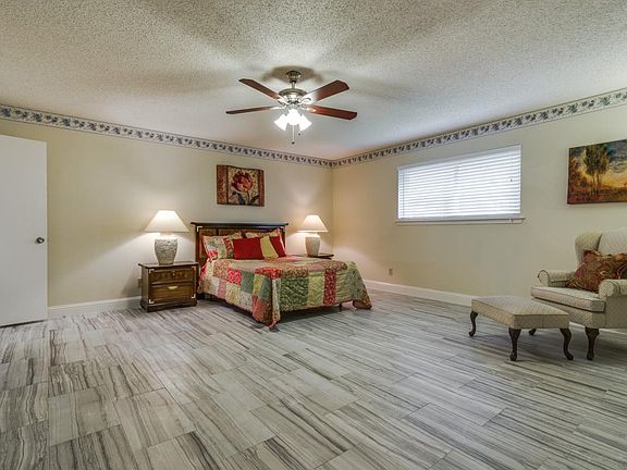 5th image of 4010 Greenway Dr