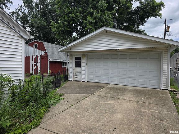 2nd image of 27 Park Dr