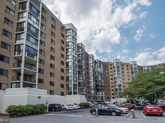 4th image of 15101 Interlachen Dr #1-414