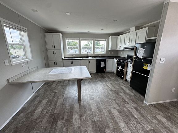 2nd image of 3900 Burdett Ct #3900