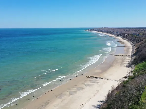 10 Bradford Ave, Scituate, MA 02066