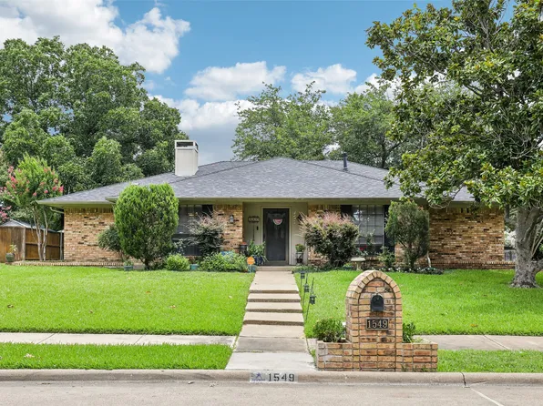 1549 Oak Creek Dr, Lewisville, TX 75077