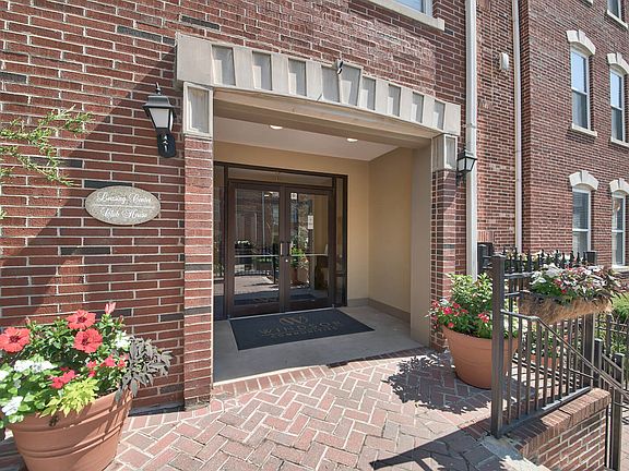 Our Windsor Communities team is ready to provide you with a personalized tour
