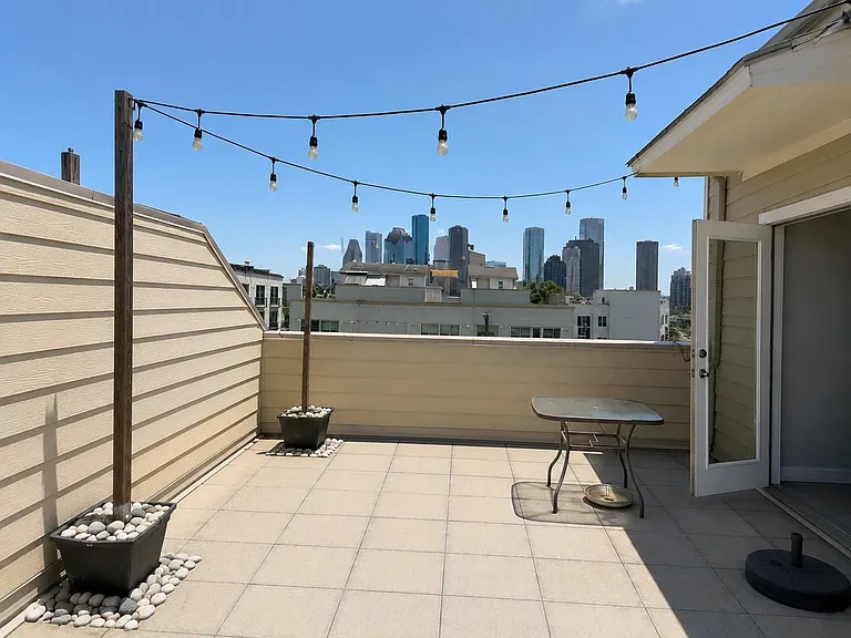 1605 W Dallas St #C — Photo 5