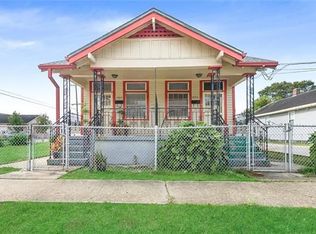1406 Lesseps St, New Orleans, LA 70117
