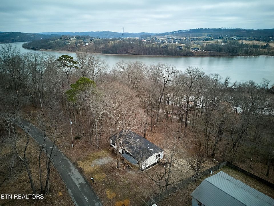 1st image of 212 Shady Trail Dr