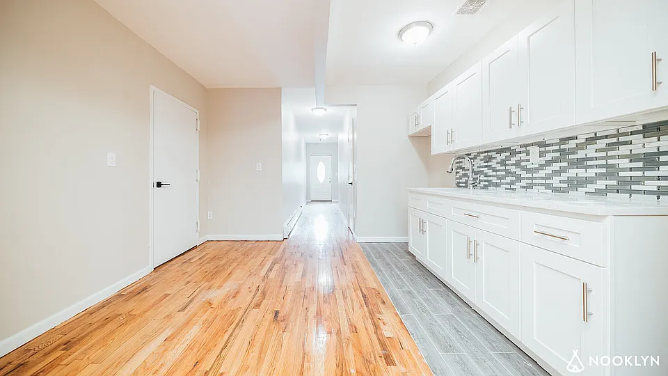 1013 East 156th Street — Photo 4