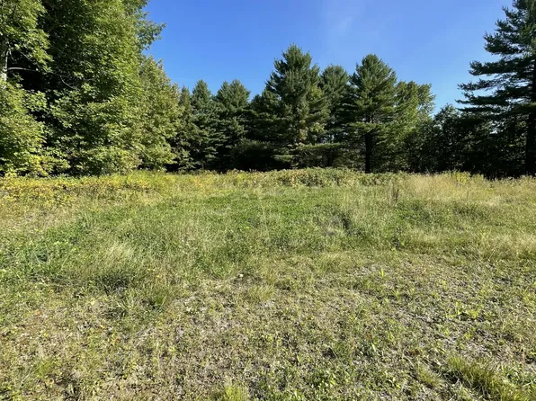 60 Water Street, Monson, ME 04464