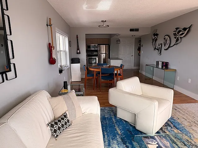 1120 N Shore Dr NE #905 — Photo 11