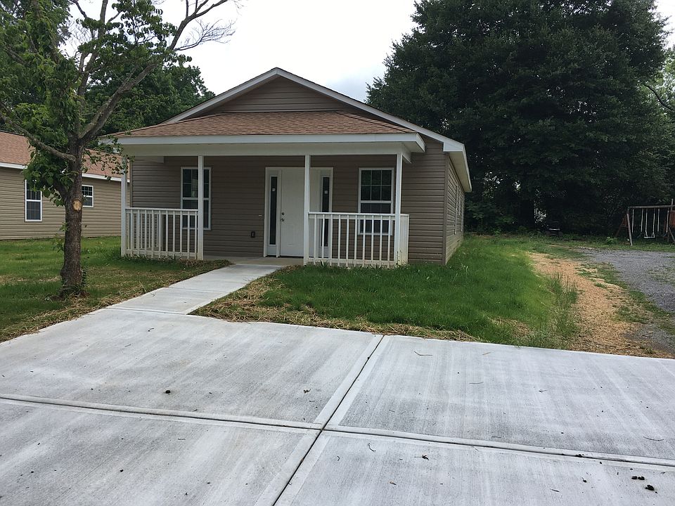 1st image of 2713 Columbia Ave