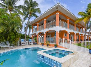 711 8th St, Key Colony Beach, FL 33051