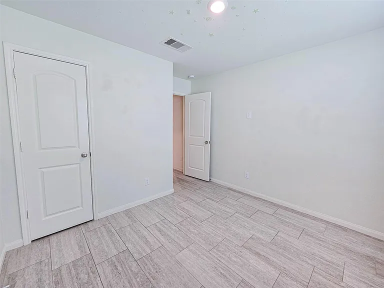 332 Lone Mountain Dr — Photo 20