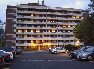 2383 Palm St #602, Ottawa, ON K1H8J9