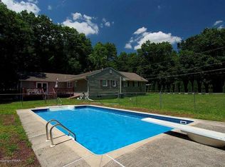 2115 Deer Track Dr, East Stroudsburg, PA