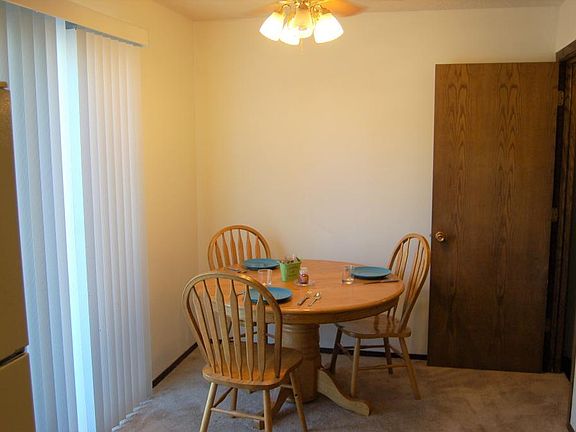 5th image of 1459 Goodwin Ave N