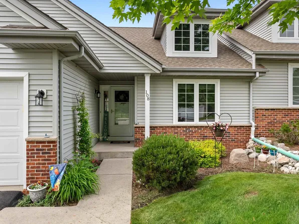 108 Sarahs Way, Sheboygan Falls, WI 53085