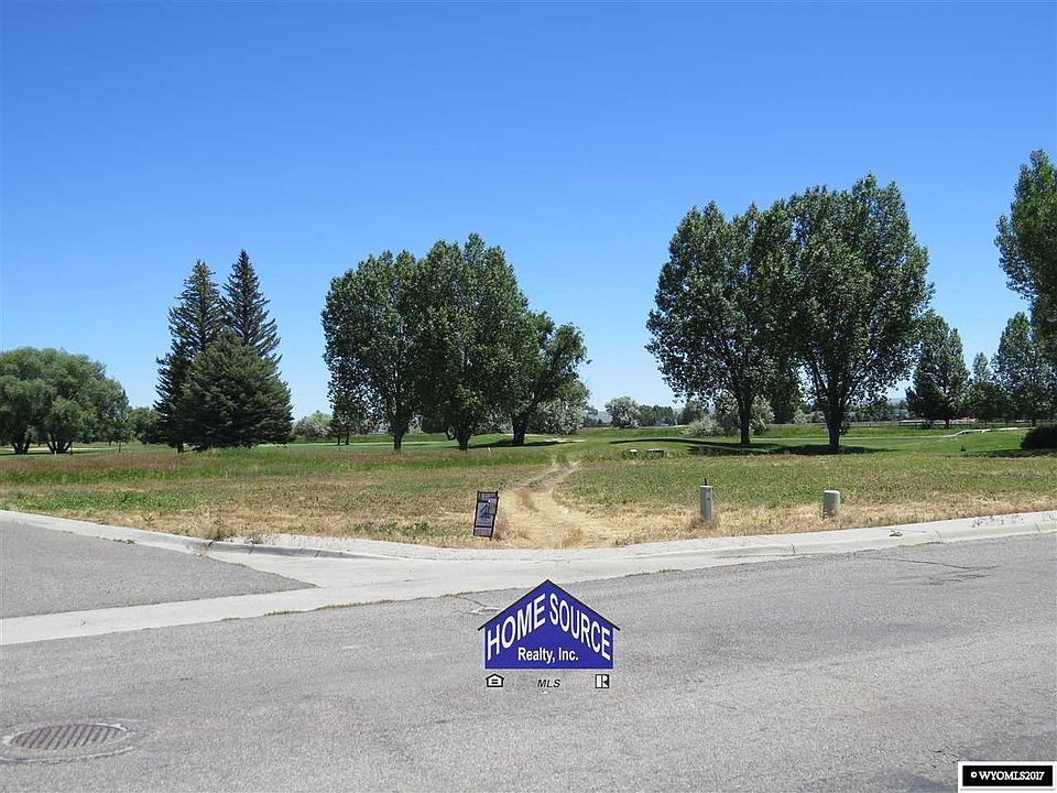 1st image of 701 Village Dr