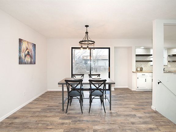 5th image of 1642 Pin Oak Ct