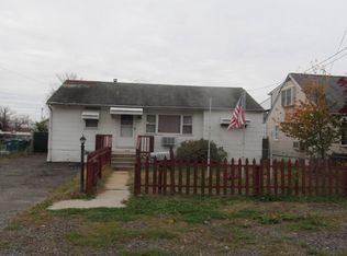 507 Park Ave, Bristol, PA 19007