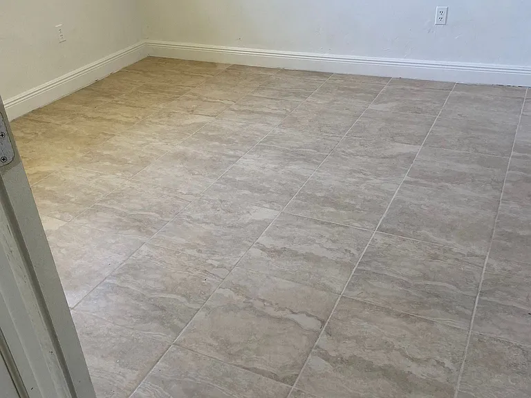 1421 NE 148th St #2-G — Photo 10