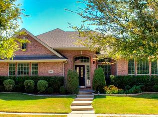 8017 Ocean Dr, Fort Worth, TX 76123