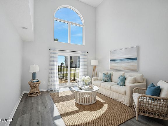 3rd image of 5 Sunny Beach Dr
