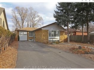 195 Honiton St, Toronto, ON M3H 5N5
