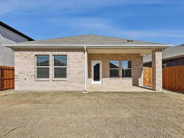 707 Hemingway Ln — Photo 17