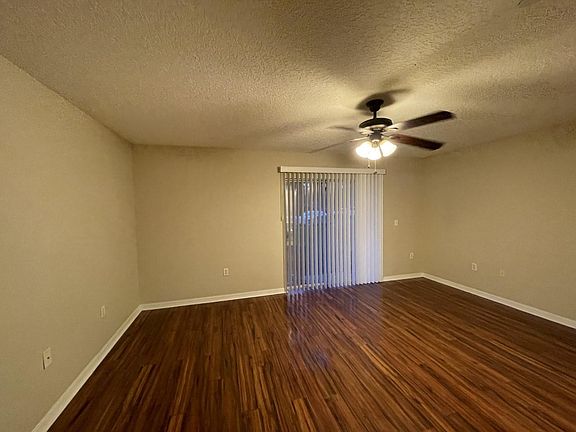 2nd image of 1325 Salem Orchard Ln