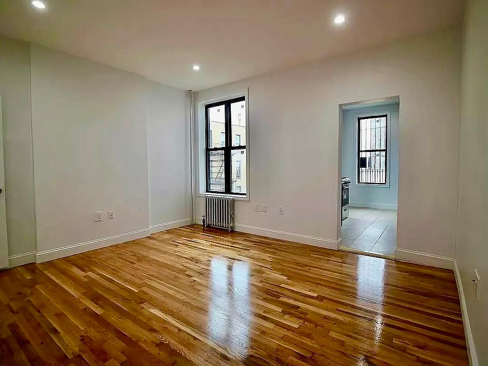 1st image of 392 Vernon Ave #2A