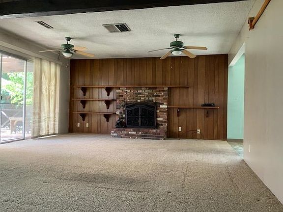 4th image of 223 Wildrose Ln