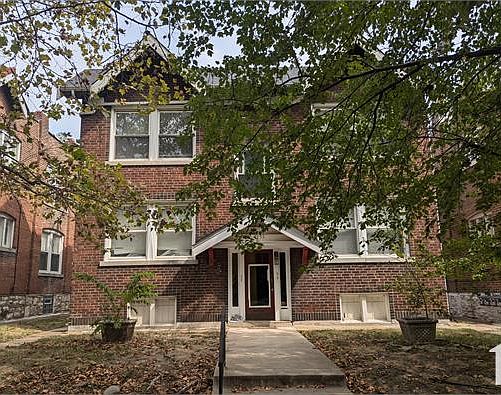 1st image of 4455 Castleman Ave APT 2E
