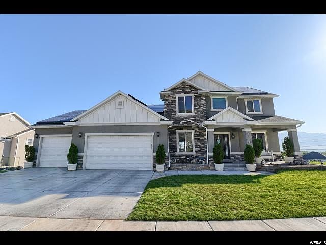 1st image of 136 W Parkside Dr #108