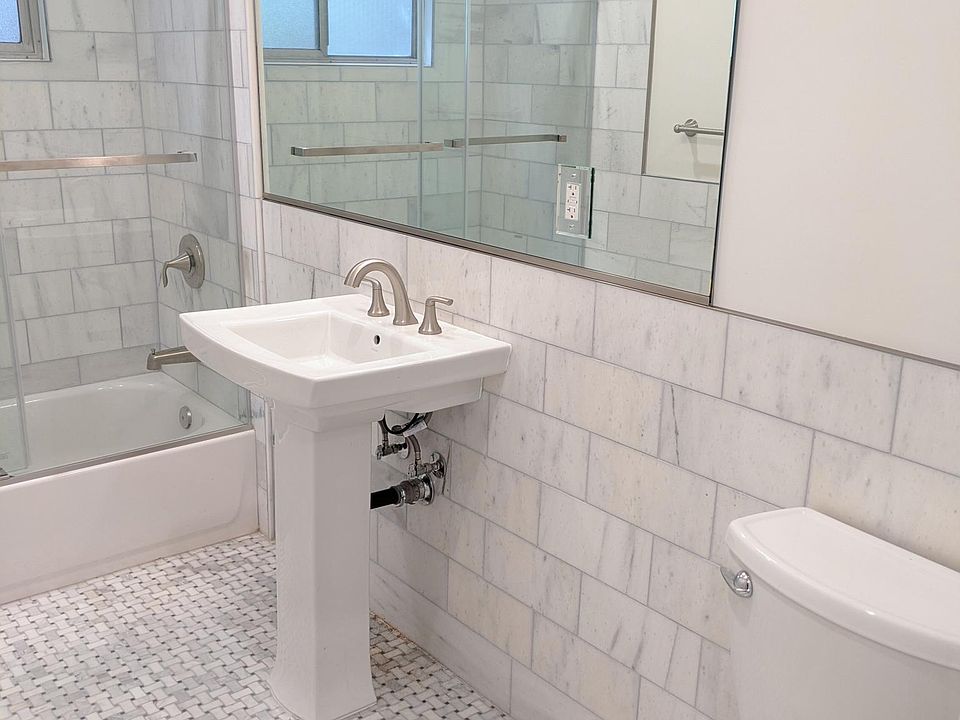 2nd image of 1247 12th St APT 1