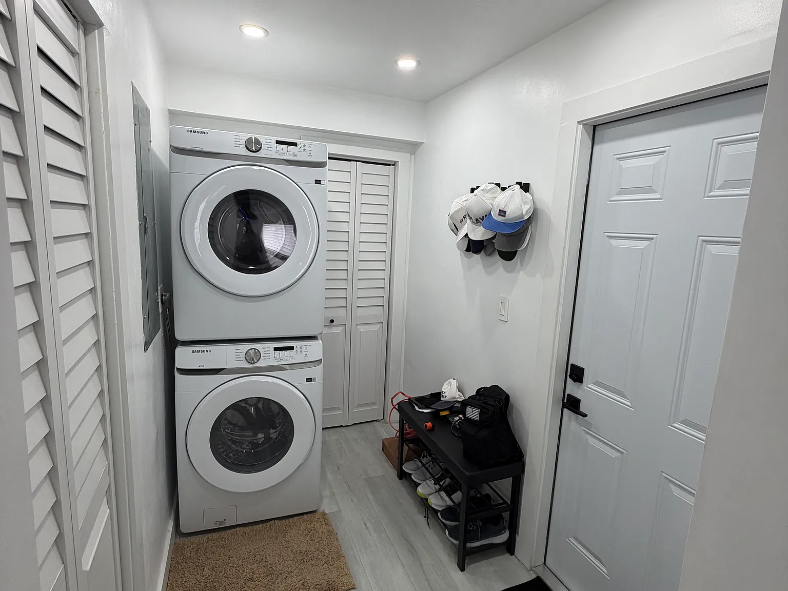 3 bed, $3,600 — Photo 2
