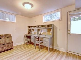 23847 Hilltop Dr, Chugiak, AK 99567