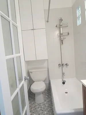 Rented by Keller Williams NYC | media 19