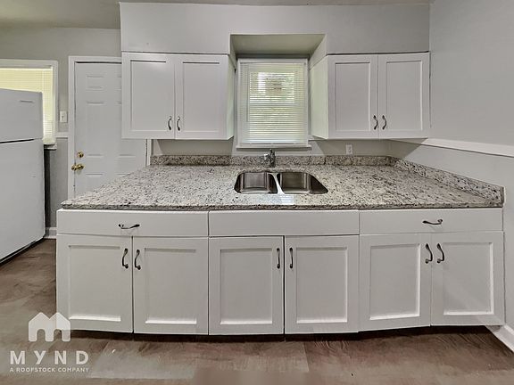 5th image of 4520 Dunn Ave