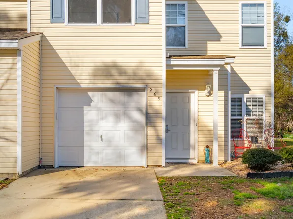 265 Grand Oaks Dr, Ladson, SC 29456