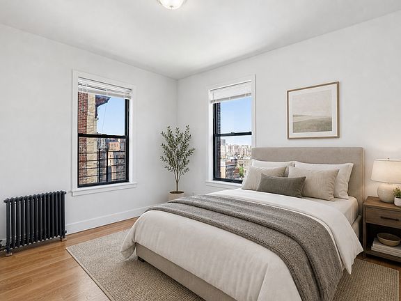 2nd image of 160 Wadsworth Ave APT 608