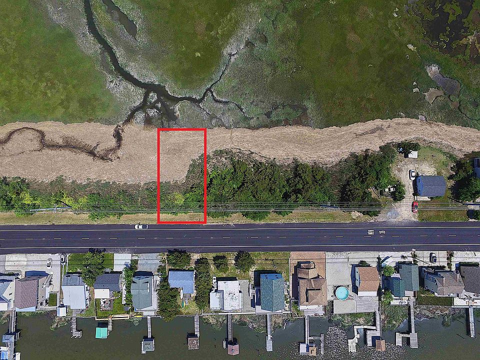 2nd image of 730 Stone Harbor Blvd