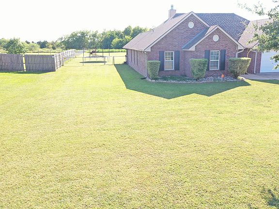 3rd image of 141 SE County Road 3010