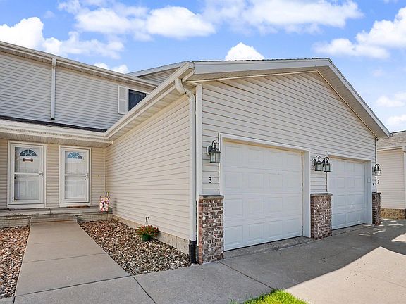 2nd image of 4828 Algonquin Dr Unit 3