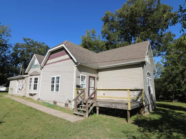 539 N Division St, Carterville, IL 62918